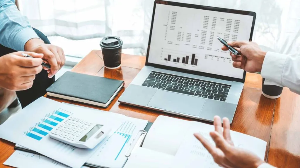 التحول الرقمي يسرّع إنجاز المعاملات الحكومية